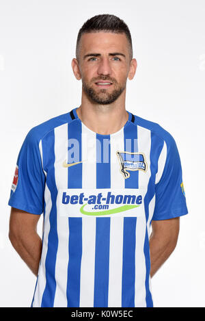 Bundesliga, offiziellen photocall Hertha BSC für die Saison 2017/18 in Berlin, Deutschland: vedad Ibisevic. Copyright: City-Press GbR | Verwendung weltweit Stockfoto