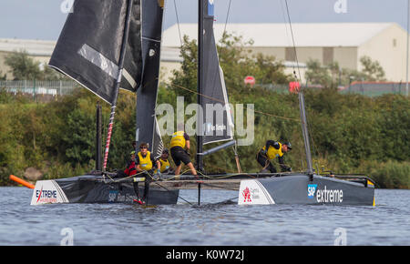 Cardiff, Wales, UK. 25 Aug, 2017. SAP-Extreme während des Tages eine Tat sechs der Extreme Sailing Series 2017. Bild von der Credit: Mark Hawkins/Alamy leben Nachrichten Stockfoto