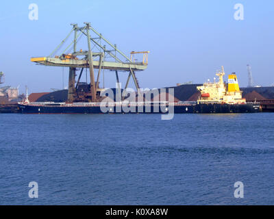 Agios Efraim IMO 9156278 Rufzeichen C4SJ2p2, Mississippi Hafen, Hafen von Rotterdam, Holland 29 Apr 2007 Stockfoto