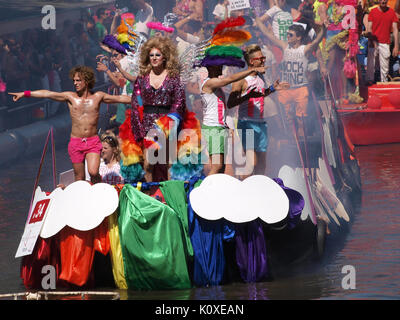 Amsterdam Gay Pride 2013 Boot Nr. 34 pic2 Stockfoto