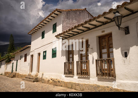 Colonial white wash Architektur in Villa de Leyva Kolumbien Stockfoto