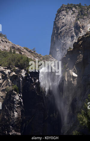 Bridal Veil Falls im Yosemite National Park, während der Kalifornien Dürre Stockfoto