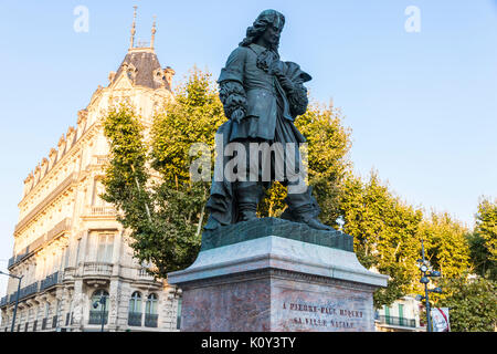 Ein Denkmal für Pierre-Paul Riquet, Ingenieur und Kanal-builder verantwortlich für den Bau des Canal du Midi, in seiner Heimatstadt von Beziers, Frankreich Stockfoto
