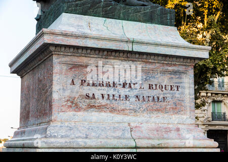 Ein Denkmal für Pierre-Paul Riquet, Ingenieur und Kanal-builder verantwortlich für den Bau des Canal du Midi, in seiner Heimatstadt von Beziers, Frankreich Stockfoto