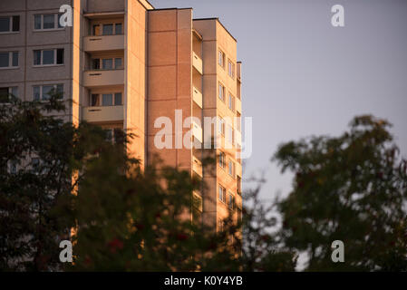 Wohnhaus in Erfurt bei Sonnenaufgang Stockfoto