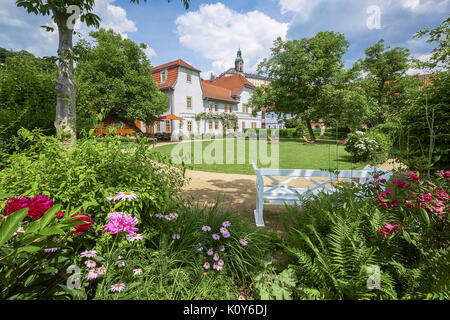 Garten der Schillerhaus mit Heidecksburg in Rudolstadt, Thüringen, Deutschland Stockfoto