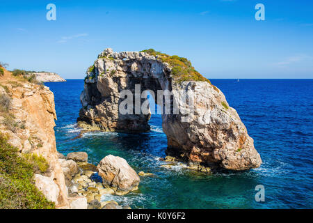 Rock gate Es Pontas, Gemeinde von Santanyí, Mallorca, Spanien Stockfoto