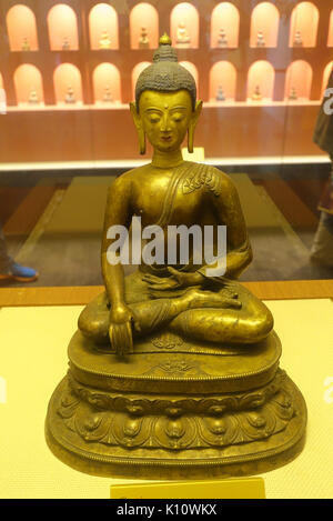 Akshobhya, Tibet, vergoldetem 1368 1644 AD, Kupfer Sichuan Provincial Museum Chengdu, China DSC04304 Stockfoto