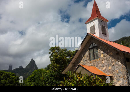 Die Katholische Kirche von hakahetau auf der Insel Ua Pou, Marquesas, Französisch Polynesien Stockfoto