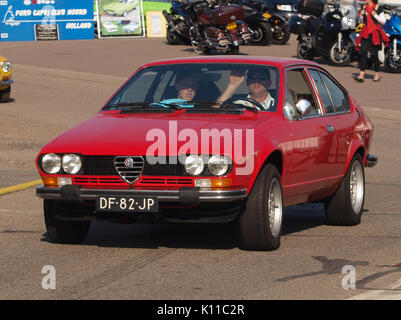 Alfa Romeo Alfetta GTV 2000 Niederländische Lizenz Registrierung DF 82 JP pic 1. Stockfoto