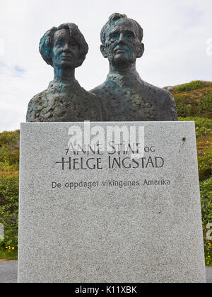 Büsten von Anne Stine und Helge eingenommen, die entdeckten Überreste einer 1000 Jahre alten Viking nordischen Siedlung, L'Anse aux Meadows, Neufundland, Kanada Stockfoto