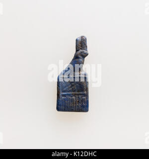 Amulett des serekh Zeichen überragt von archaischen Falcon MET 17.194.2493 EGDP 015663 Stockfoto