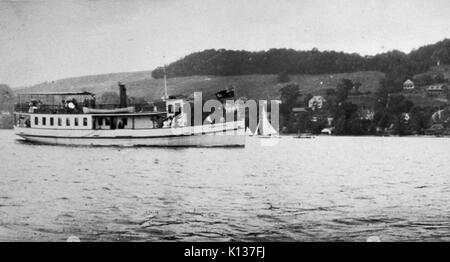 Bateau a Vapeur sur le Lac Massawippi Vers 1904 Stockfoto
