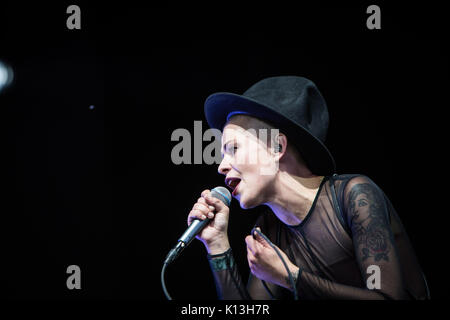 Biddinghuizen, Niederlande, 19. August 2017 Kovacs führt Live at Lowlands Festival 2017 © Roberto Finizio / alamy Leben Nachrichten Stockfoto