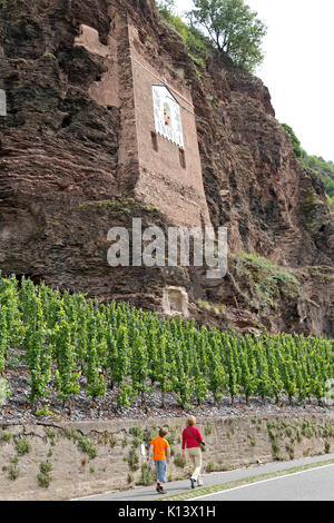 Sun Dial in den Klippen in der Nähe von Uerzig, Mosel, Rheinland-Pfalz, Deutschland Stockfoto