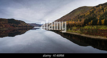 Luftaufnahme von Reflexionen über Thirlmere Stockfoto