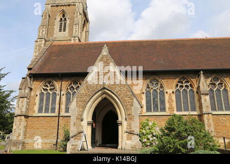 St. James' Church, die Church Street, Weybridge, Surrey, England, Großbritannien, USA, UK, Europa Stockfoto