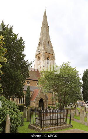 St. James' Church, die Church Street, Weybridge, Surrey, England, Großbritannien, USA, UK, Europa Stockfoto