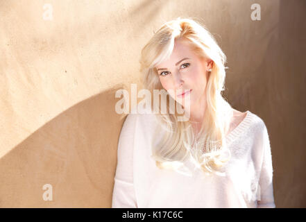 Louise Linton in Los Angeles Kalifornien am 26. März 2016 Stockfoto