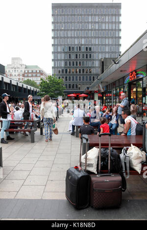 Der Vorplatz der Euston Station, London Stockfoto