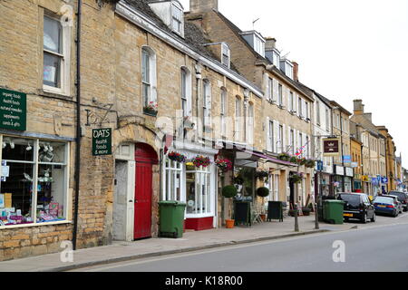 High Street View in Chipping Norton, Großbritannien Stockfoto