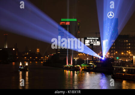 Lichtprojektion an der Spree, Berlin, Deutschland Stockfoto