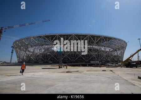 (170825) - SARANSK, Aug 25, 2017 (Xinhua) - Foto am 12.08.22, zeigt die Wolgograd Arena, die am Ufer des Flusses Wolga gelegen, Host 4 Gruppe Stadien Spiele bei der FIFA WM 2018. Die Arena hat eine Kapazität von 45061 Personen. Nach Ansicht der Beamten, die Arena wird im Dezember 2017 abgeschlossen sein. (Xinhua / Wu Zhuang) Stockfoto