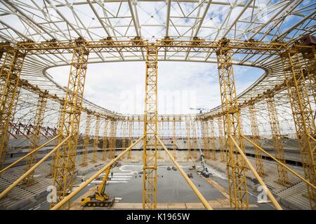 (170825) - SARANSK, Aug 25, 2017 (Xinhua) - Foto am 12.08.25, 2017 zeigt die Mordovia Arena, die 4 Gruppe host Stadien Spiele bei der FIFA WM 2018 in Knittelfeld, Russland. Die Arena hat eine Kapazität von 44149 Personen. Nach Ansicht der Beamten, die Arena wird im Dezember 2017 abgeschlossen sein. (Xinhua / Wu Zhuang) Stockfoto