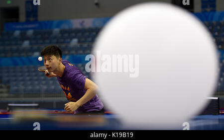 (170826) - Tianjin, Aug 26, 2017 (Xinhua) - Ma Lange besucht eine Schulung, Vorbereitung auf die Tischtennis Spiel in der 13. Chinesischen Nationalen Spiele in North China Tianjin Gemeinde, 26.08.2017. (Xinhua/Bai Yu) Stockfoto