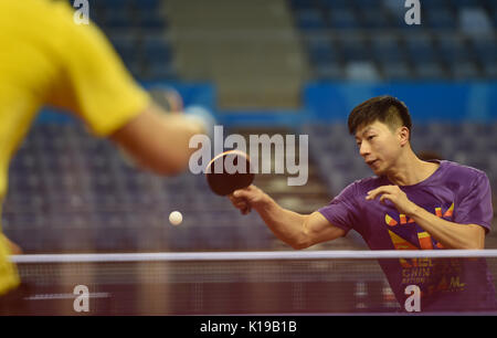 (170826) - Tianjin, Aug 26, 2017 (Xinhua) - Ma Lange besucht eine Schulung, Vorbereitung auf die Tischtennis Spiel in der 13. Chinesischen Nationalen Spiele in North China Tianjin Gemeinde, 26.08.2017. (Xinhua/Bai Yu) Stockfoto