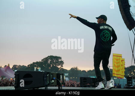 Major Lazer live auf der Hauptbühne am 2. Tag der 2017 Reading Festival. Foto Datum: Samstag, 26 August, 2017. Photo Credit: Roger Garfield/Alamy Stockfoto