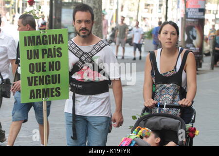 Barcelona, Spanien. 26. August 2017. Während der Demonstration verurteilt die Angriffe, die 15 Personen, die in der vergangenen Woche in Barcelona, Spanien, Samstag, 26.08.2017, getötet. Credit: Gtres Información más Comuniación auf Linie, S.L./Alamy leben Nachrichten Stockfoto