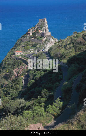 Sizilien, normannischen Burg am Capo Sant Alessio, Ansicht von Forza D'Agro Stockfoto