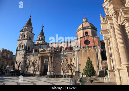 Sizilien, die Kathedrale Maria Santissima Annunziata an der Piazza del Duomo in der Stadt Acireale Stockfoto