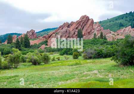 Wiesen Berge und Felsen in Roxborough State Park Colorado Stockfoto