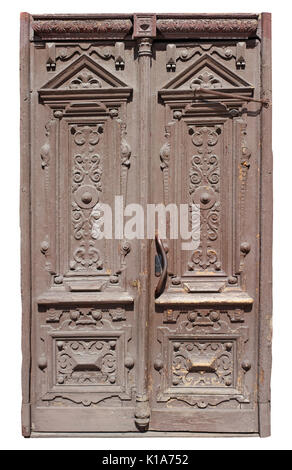 Eine sehr alte archaische Holztür ist braun lackiert. Die Farbe Knisterte und den Baum zu Faulen begann. Auf weiß Isoliert Stockfoto
