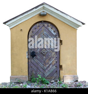 Ein kleiner Stein mit einer verschlossenen Tür Schuppen als Erweiterung der Altstadt Gebäude. Auf weiß Isoliert Stockfoto