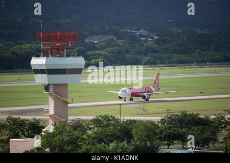 CHIANG MAI, THAILAND - 23. AUGUST 2017: Air Control Tower von Chiangmai International Airport. Nabe der Norden Thailand Air Transport. Stockfoto