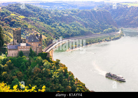 Reisen in Deutschland - berühmte Rhein Kreuzfahrten und prächtige Schlösser Stockfoto