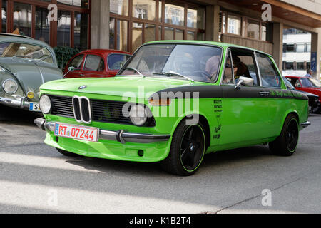 Reutlingen, Deutschland - 20. August 2017: BMW 1602 Oldtimer Auto an der Reutlinger oldtimertag Ereignis am 20. August 2017 in Reutlingen, Deutschland. Stockfoto