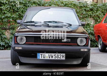 Reutlingen, Deutschland - 20. August 2017: Volkswagen Golf GTI oldtimer Auto an der Reutlinger Oldtimertag Ereignis am 20. August 2017 in Reutlingen, Deutschland. Stockfoto