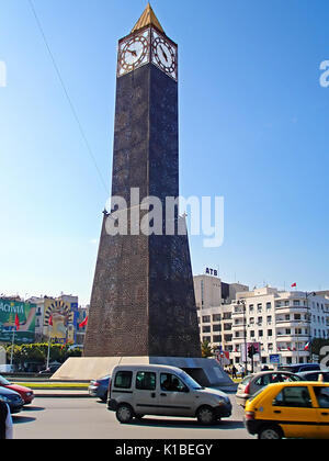 TUNIS, Tunesien - 29. APRIL 2008: Clock Tower Denkmal auf dem Hauptplatz in Tunis die tunesische Hauptstadt Stockfoto