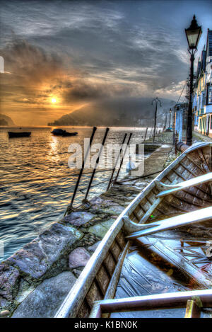 Stadt Dartmouth, England. Malerische morgendliche Aussicht von Dartmouth des historischen Bayard Cove. Stockfoto