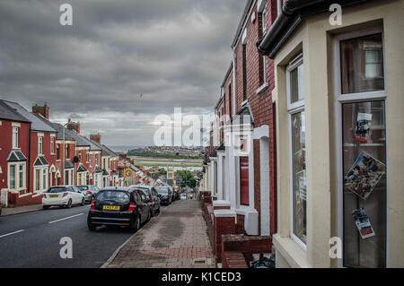 Trinity Street in Barry, Tal von Glamorgan, South Wales. Das Haus rechts im Vordergrund war als Gwen und Juttas Haus in Gavin und Stacey verwendet. Stockfoto