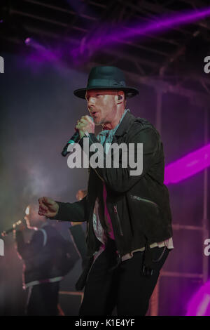 Boyzone bei Hastings Pier Stockfoto