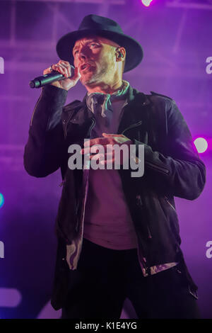 Boyzone bei Hastings Pier Stockfoto