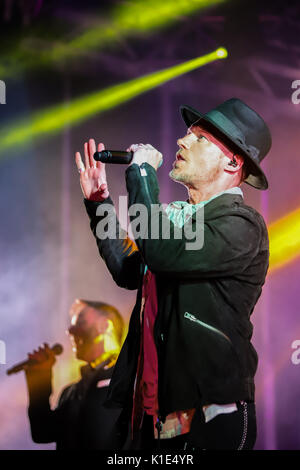 Boyzone bei Hastings Pier Stockfoto