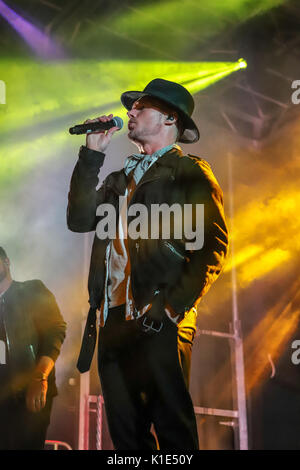 Boyzone bei Hastings Pier Stockfoto