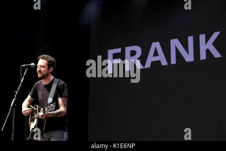 Clarence Esplanade, Fareham, Hampshire, UK August 26, 2017. Siegreiche Festival Tag 2 - Frank Turner bei siegreichen Festival, Southsea, Portsmouth, Hampshire, 26. August 2017, UK Credit: Dawn Fletcher-Park/Alamy leben Nachrichten Stockfoto