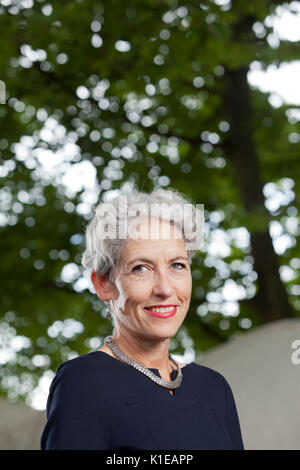 Edinburgh, Großbritannien. 27 Aug, 2017. Madeleine Bunting, der englische Schriftsteller und Kolumnist, beim Edinburgh International Book Festival erscheinen. Credit: GARY DOAK/Alamy leben Nachrichten Stockfoto